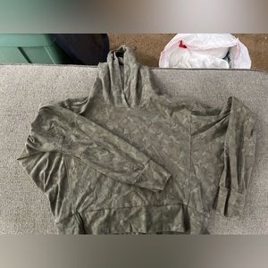 Athleta hooded crop sweatshirt XS